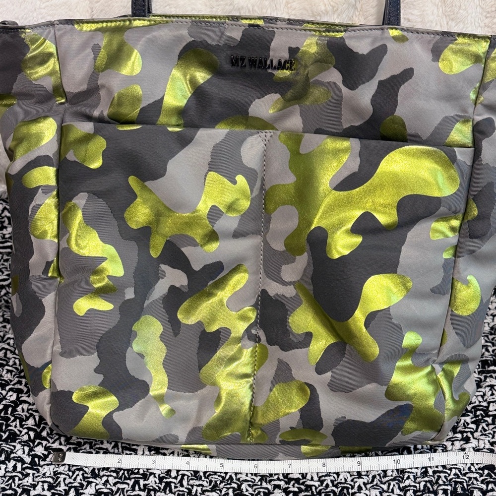 Mz Wallace Bowery Quatro Large Tote Chartreuse Green Gray Citrus Citron Bag - Picture 14 of 15